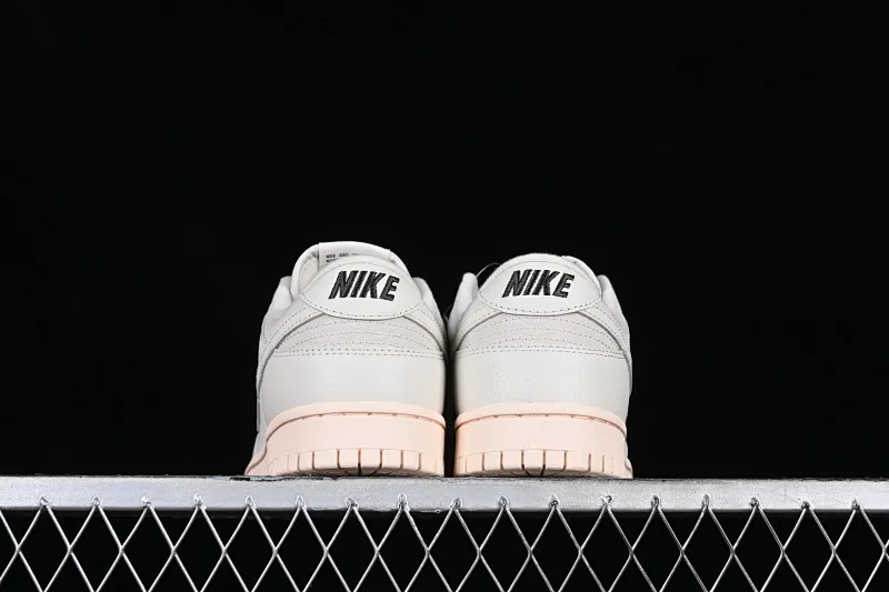 All Categories Nk SB Dunk Series Nk SB Dunk Low Low-top sneakers Nk Dunk Low "Light Orewood Brown" ​Light brown canvas SB low-top sports and leisure sneakers DZ2538-100